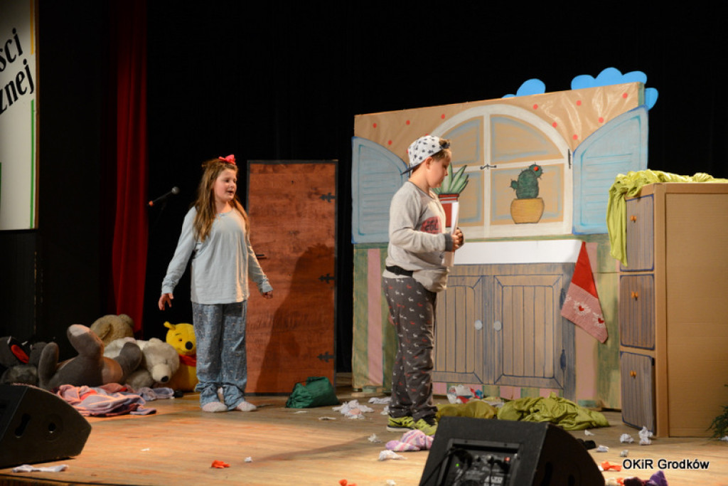 Powiatowy Festiwal Twórczości Artystycznej szkół w Grodkowie [fotorelacja]