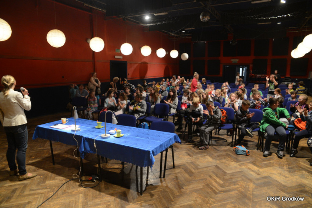 Powiatowy Festiwal Twórczości Artystycznej szkół w Grodkowie [fotorelacja]
