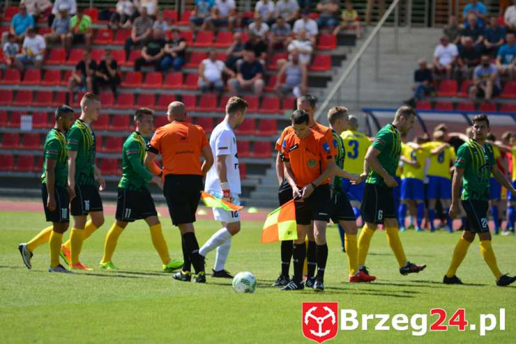 Piękne zwycięstwo. Stal wygrywa z liderem tabeli 4 do 3. [Fotorelacja]