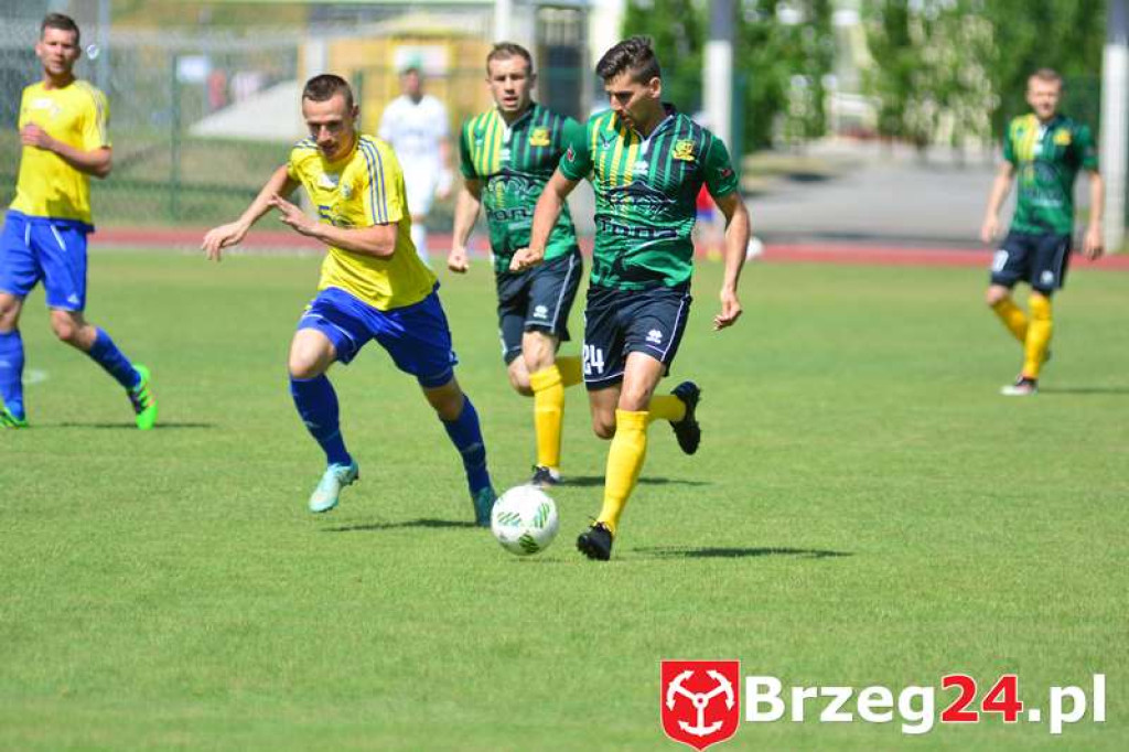 Piękne zwycięstwo. Stal wygrywa z liderem tabeli 4 do 3. [Fotorelacja]