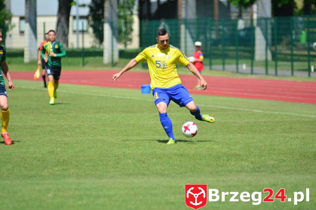 Piękne zwycięstwo. Stal wygrywa z liderem tabeli 4 do 3. [Fotorelacja]