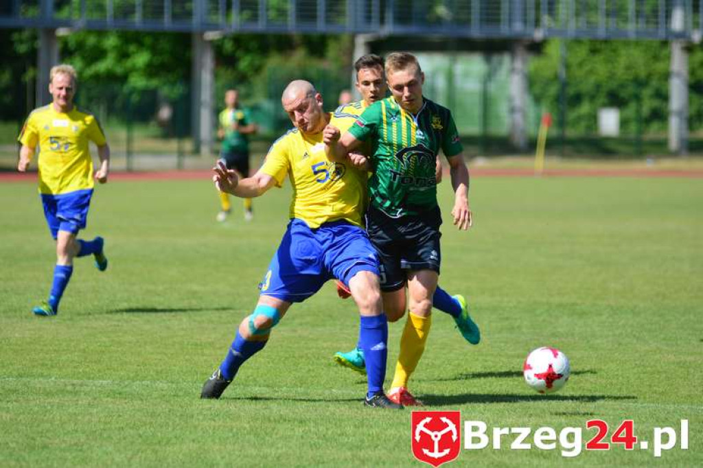 Piękne zwycięstwo. Stal wygrywa z liderem tabeli 4 do 3. [Fotorelacja]