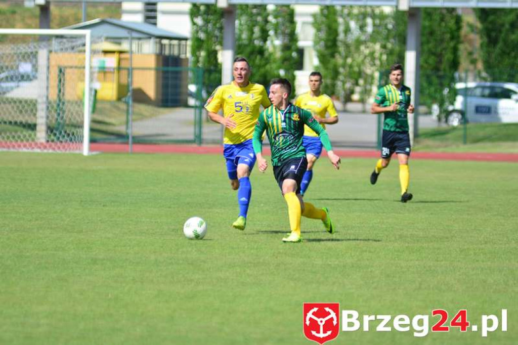 Piękne zwycięstwo. Stal wygrywa z liderem tabeli 4 do 3. [Fotorelacja]