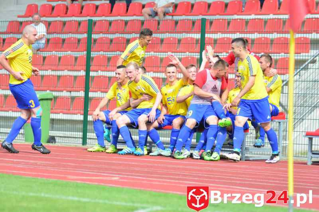 Piękne zwycięstwo. Stal wygrywa z liderem tabeli 4 do 3. [Fotorelacja]