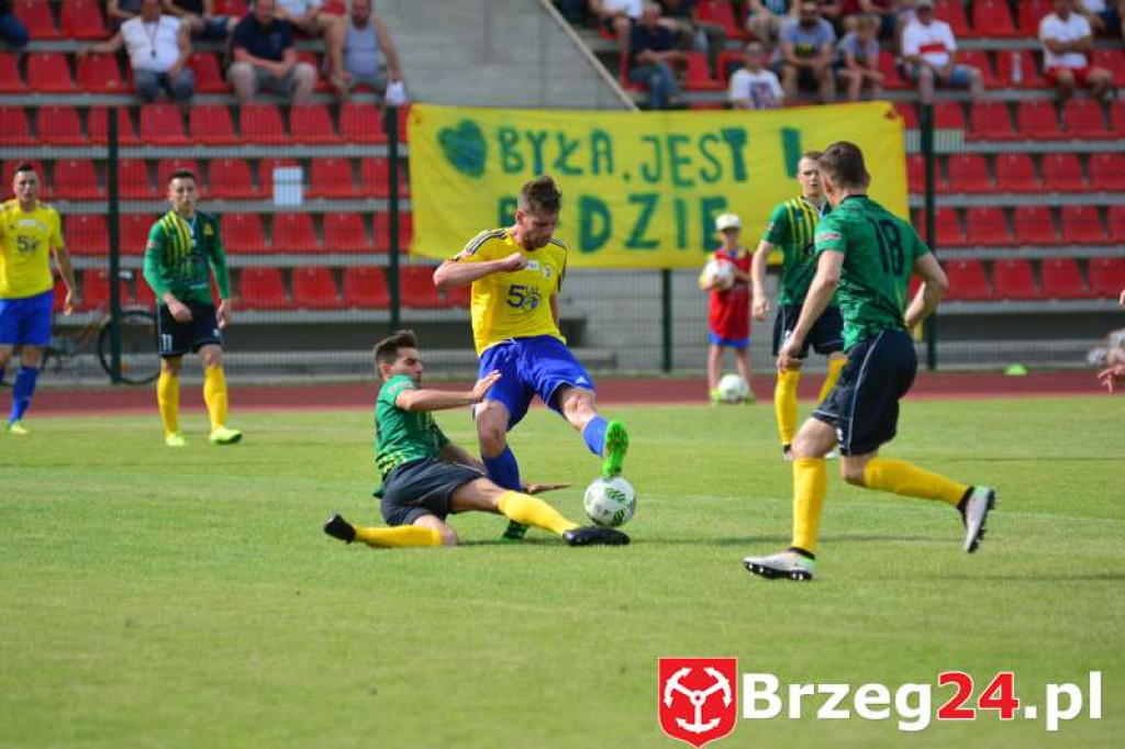 Piękne zwycięstwo. Stal wygrywa z liderem tabeli 4 do 3. [Fotorelacja]