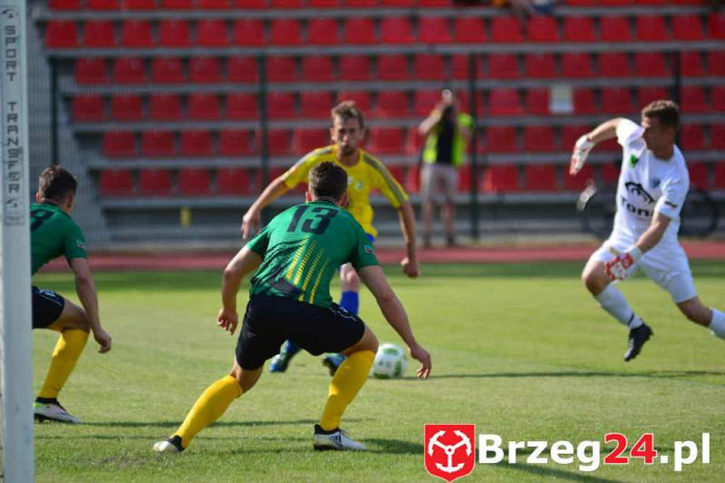 Piękne zwycięstwo. Stal wygrywa z liderem tabeli 4 do 3. [Fotorelacja]