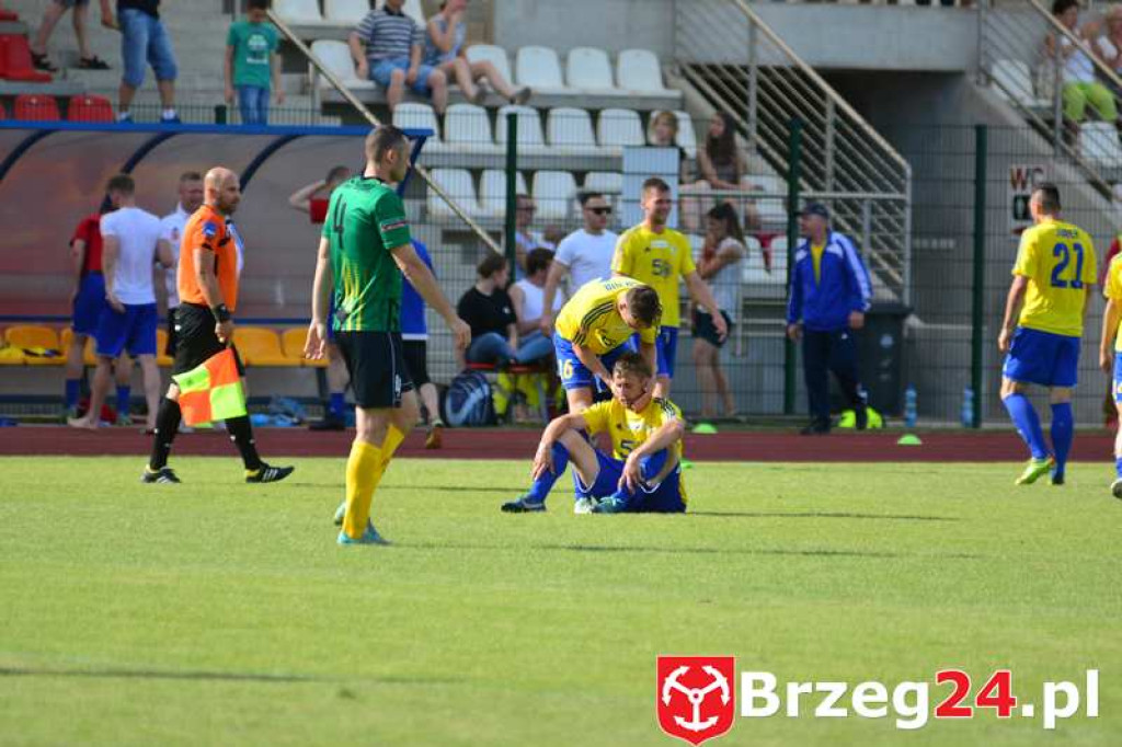 Piękne zwycięstwo. Stal wygrywa z liderem tabeli 4 do 3. [Fotorelacja]