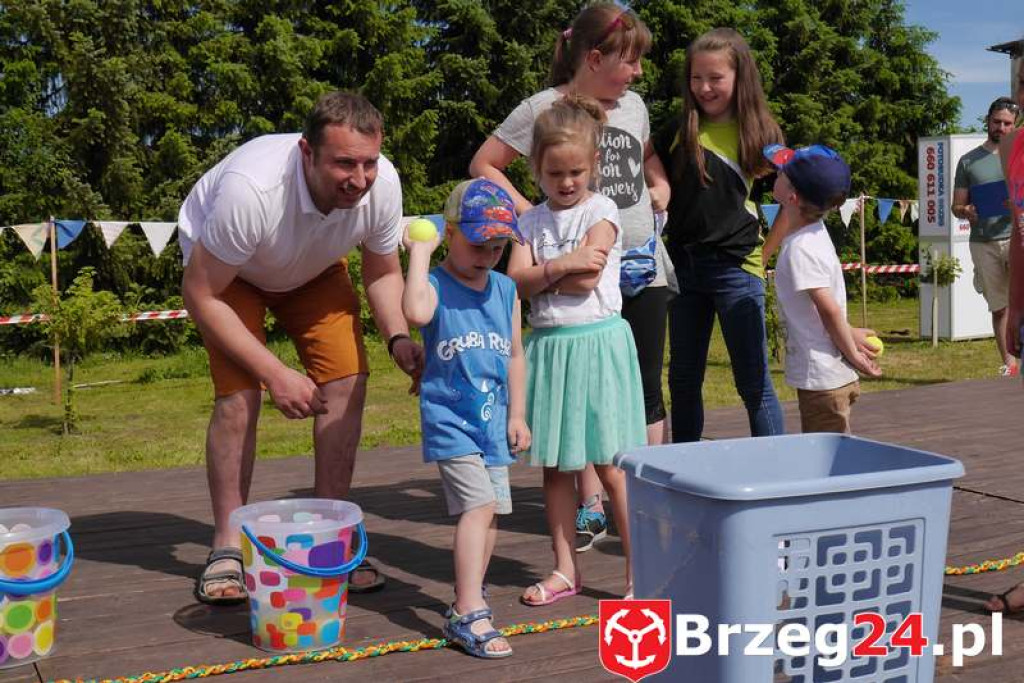 Radość dzieci w Szydłowicach - FOTORELACJA z festynu zorganizowanego z okazji Dnia Dziecka.