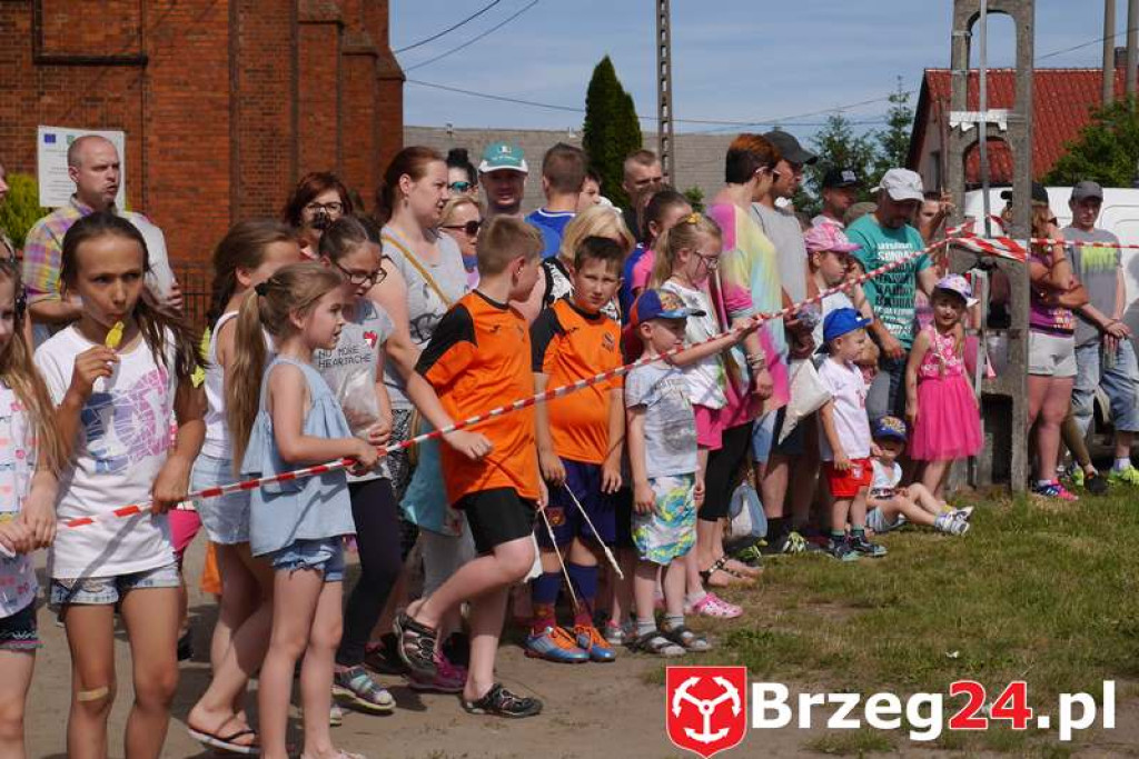 Radość dzieci w Szydłowicach - FOTORELACJA z festynu zorganizowanego z okazji Dnia Dziecka.