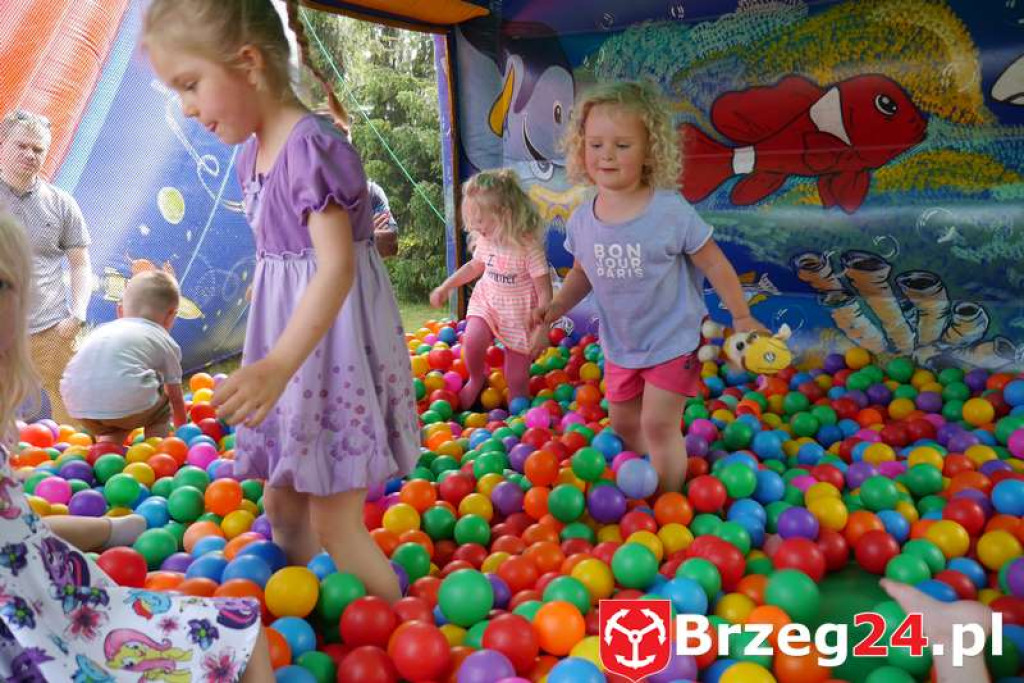 Radość dzieci w Szydłowicach - FOTORELACJA z festynu zorganizowanego z okazji Dnia Dziecka.