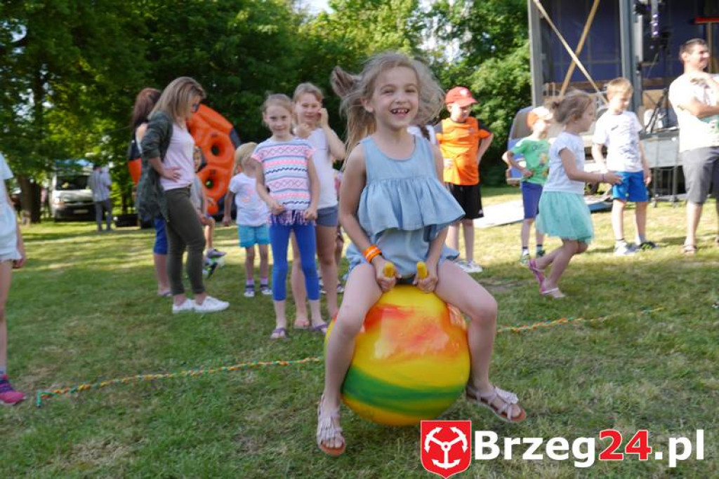 Radość dzieci w Szydłowicach - FOTORELACJA z festynu zorganizowanego z okazji Dnia Dziecka.