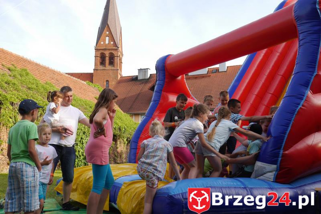 Radość dzieci w Szydłowicach - FOTORELACJA z festynu zorganizowanego z okazji Dnia Dziecka.