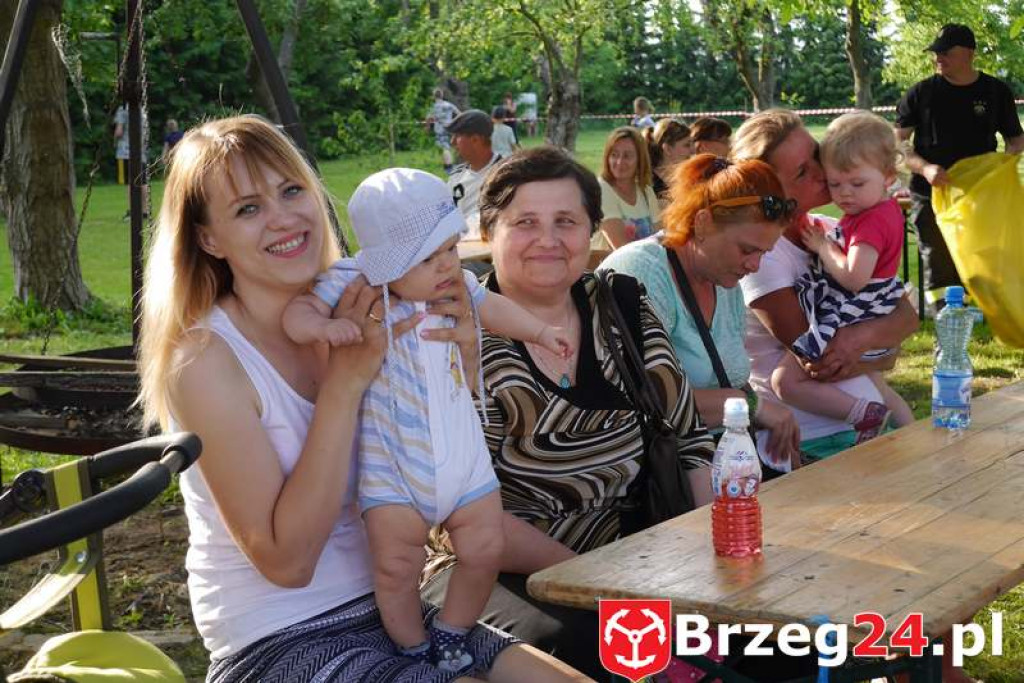 Radość dzieci w Szydłowicach - FOTORELACJA z festynu zorganizowanego z okazji Dnia Dziecka.