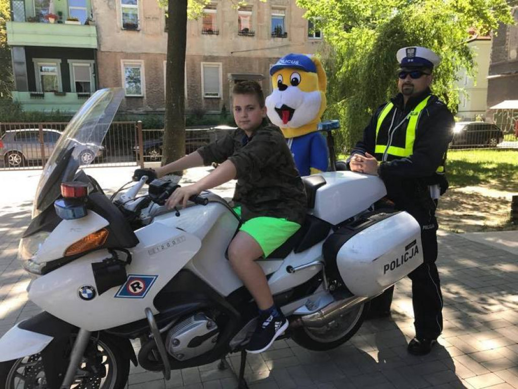 Policjanci pamiętali o Dniu Dziecka
