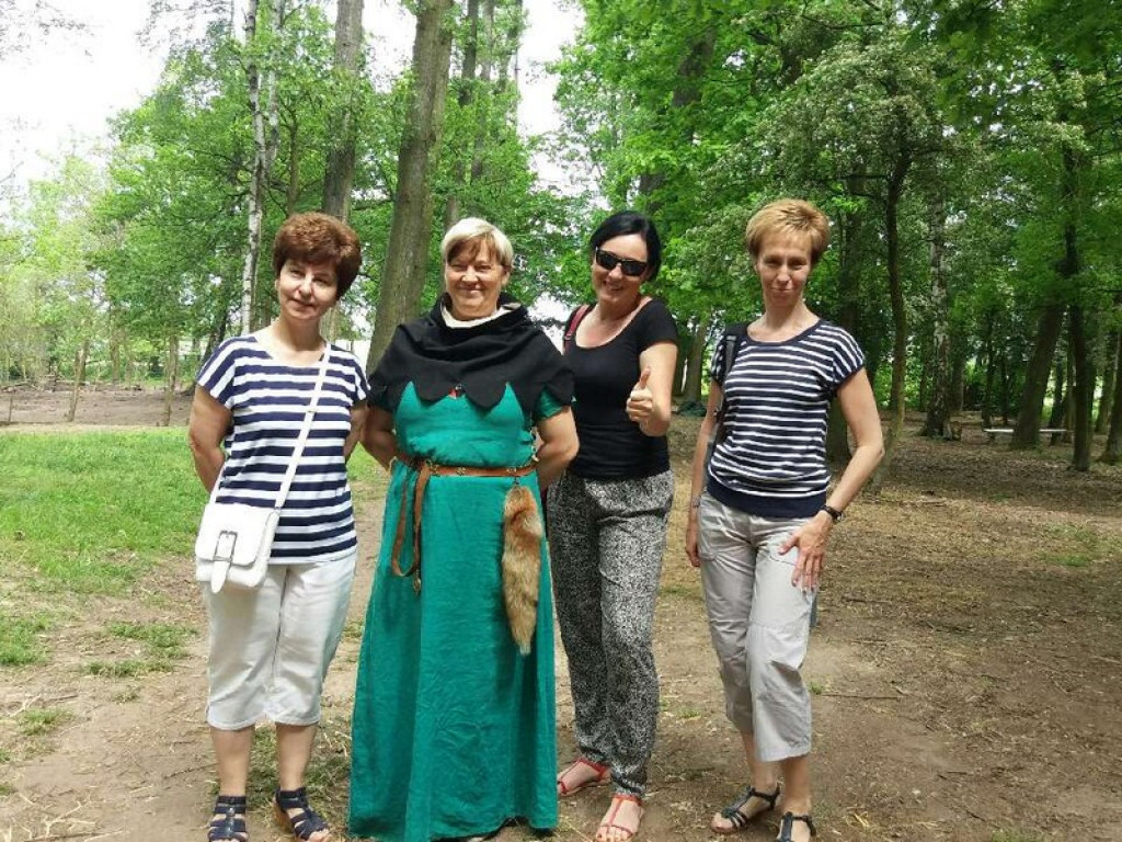 Klasy czwarte z ÓSEMKI w średniowiecznym Grodzie Rycerskim