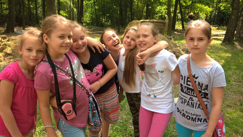 Klasy czwarte z ÓSEMKI w średniowiecznym Grodzie Rycerskim