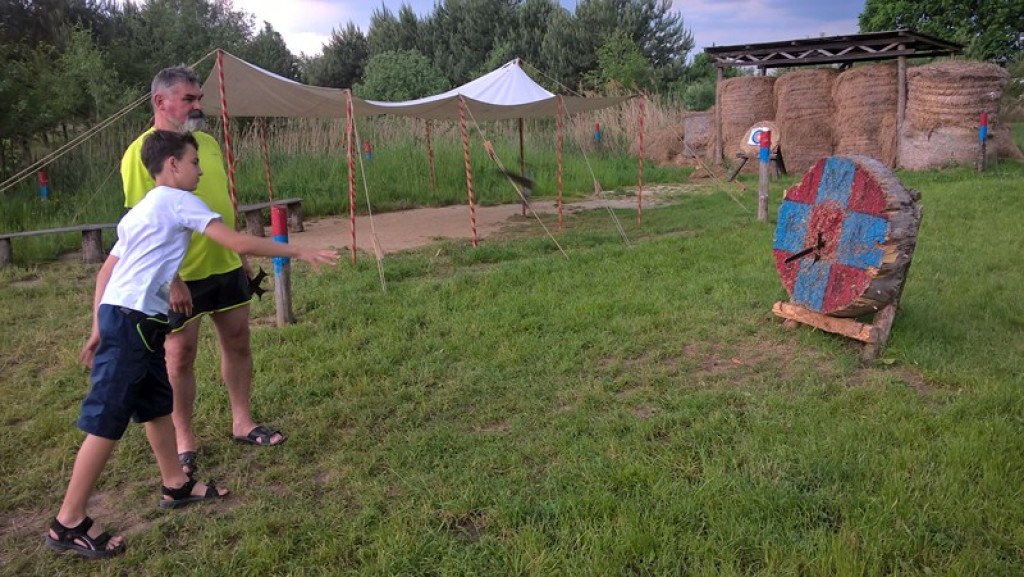 Klasy czwarte z ÓSEMKI w średniowiecznym Grodzie Rycerskim