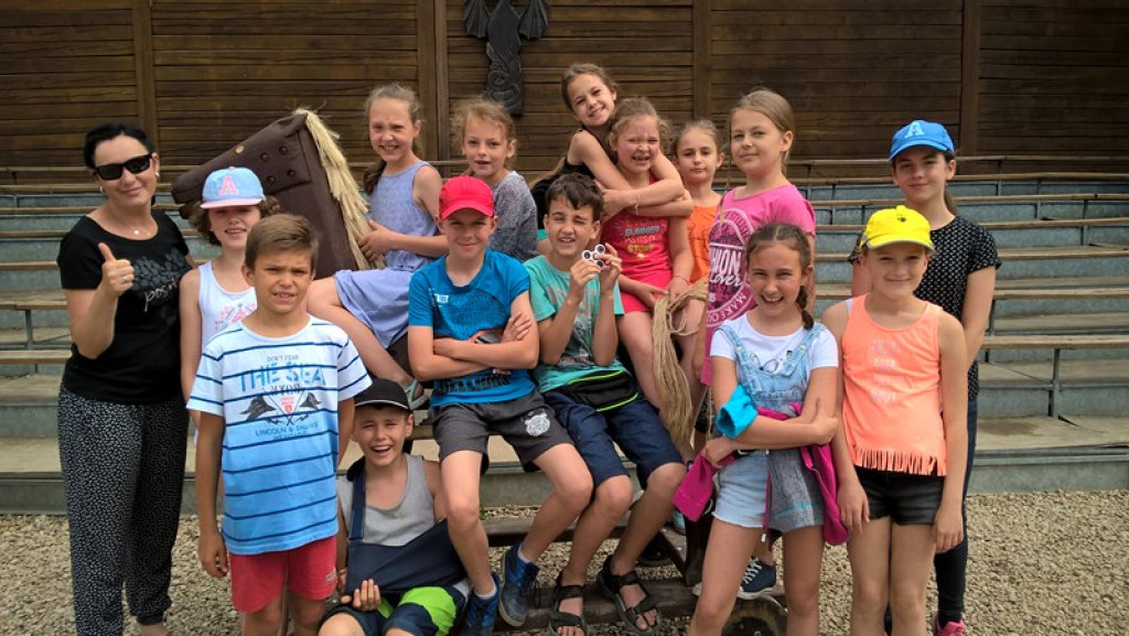 Klasy czwarte z ÓSEMKI w średniowiecznym Grodzie Rycerskim