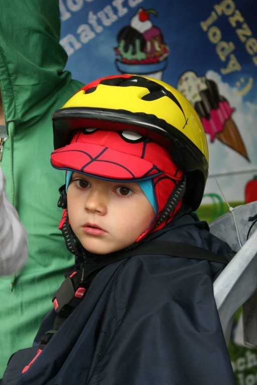 X Rajd Przedszkolaka w Brzegu. Deszcz nie odstraszył nawet najmłodszych rowerzystów