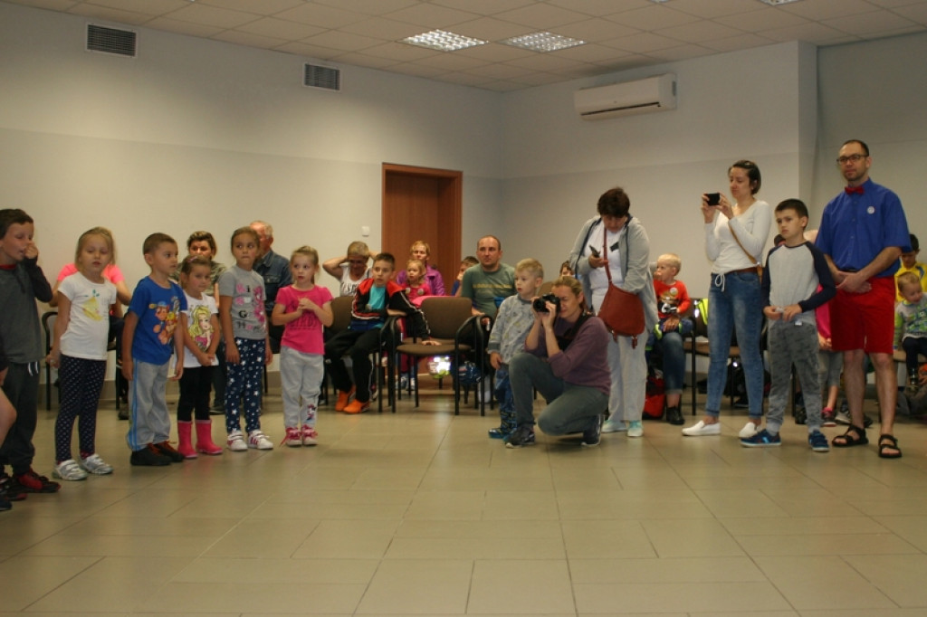 X Rajd Przedszkolaka w Brzegu. Deszcz nie odstraszył nawet najmłodszych rowerzystów