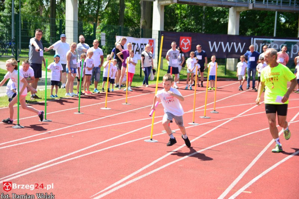 IV Piknik Lekkoatletyczny w Brzegu. Słoneczna niedziela i zabawa dla rodzin [fotorelacja]