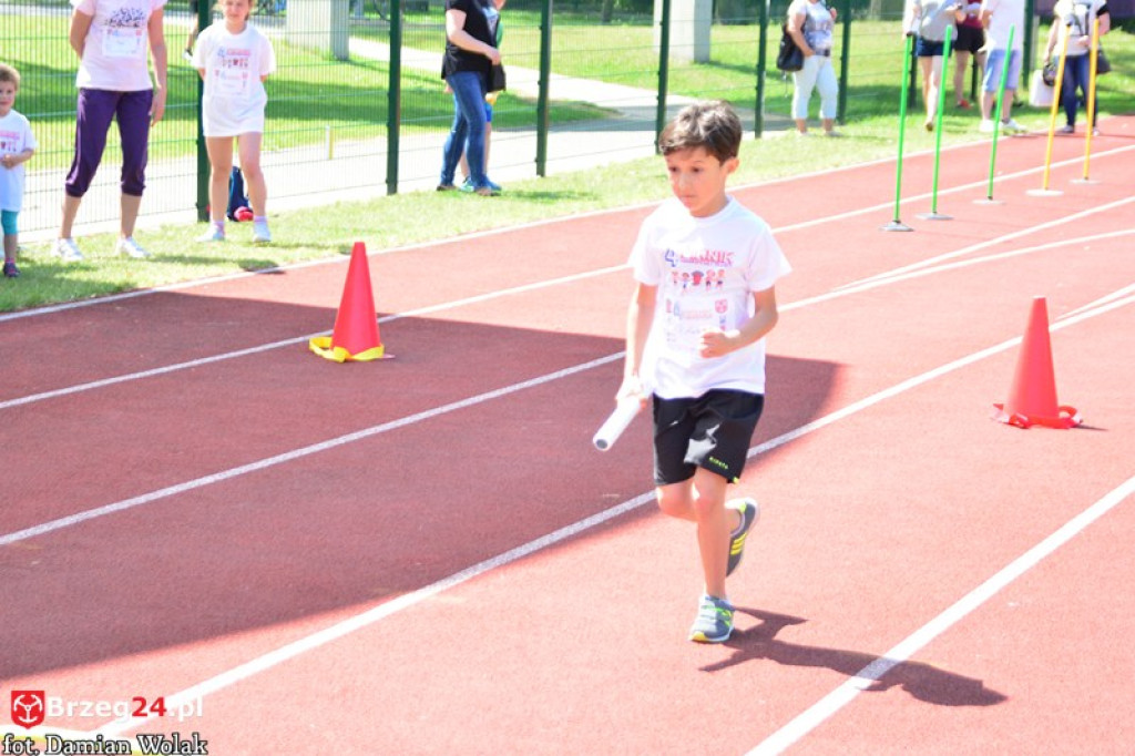 IV Piknik Lekkoatletyczny w Brzegu. Słoneczna niedziela i zabawa dla rodzin [fotorelacja]