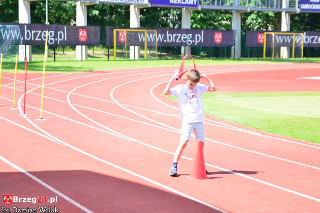 IV Piknik Lekkoatletyczny w Brzegu. Słoneczna niedziela i zabawa dla rodzin [fotorelacja]