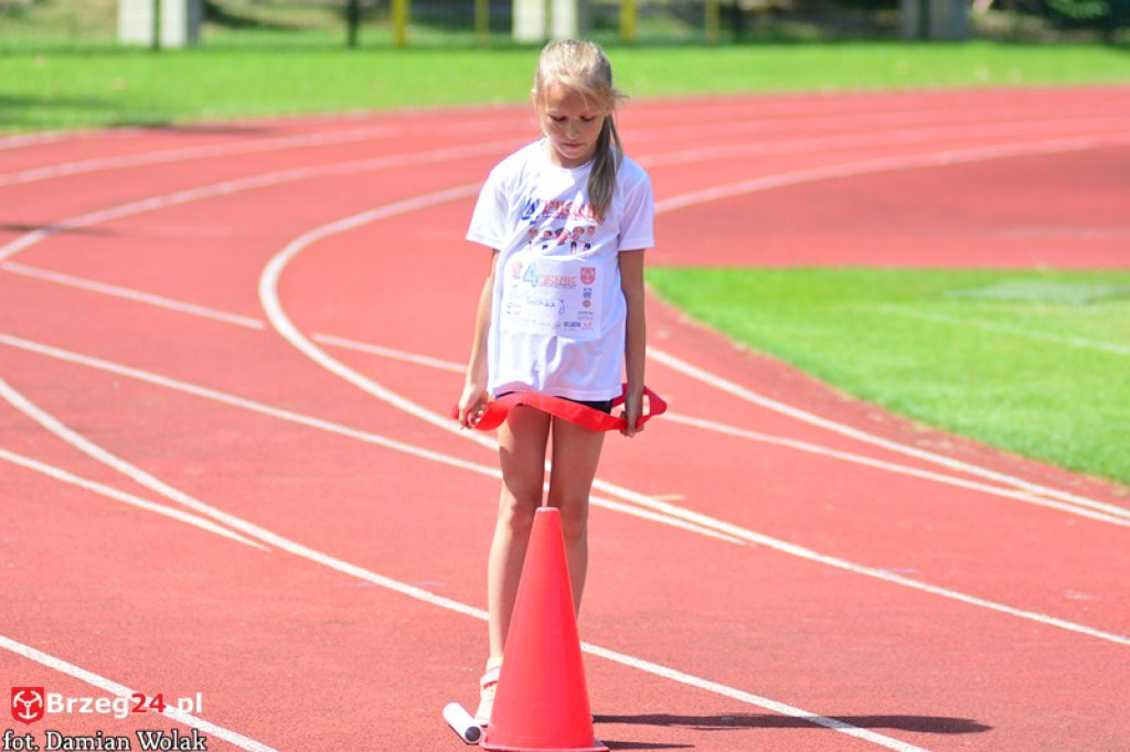 IV Piknik Lekkoatletyczny w Brzegu. Słoneczna niedziela i zabawa dla rodzin [fotorelacja]
