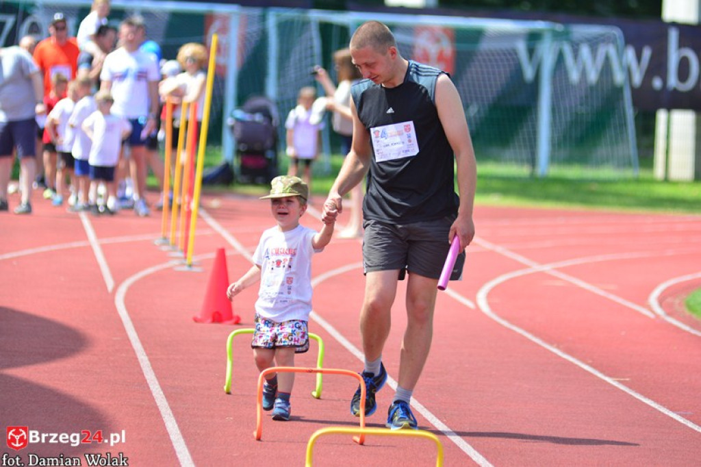 IV Piknik Lekkoatletyczny w Brzegu. Słoneczna niedziela i zabawa dla rodzin [fotorelacja]