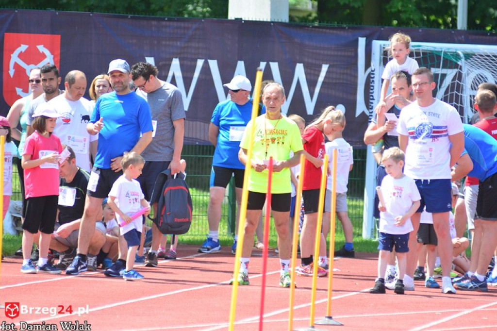 IV Piknik Lekkoatletyczny w Brzegu. Słoneczna niedziela i zabawa dla rodzin [fotorelacja]