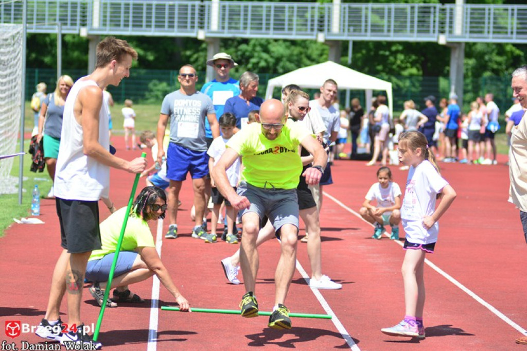 IV Piknik Lekkoatletyczny w Brzegu. Słoneczna niedziela i zabawa dla rodzin [fotorelacja]