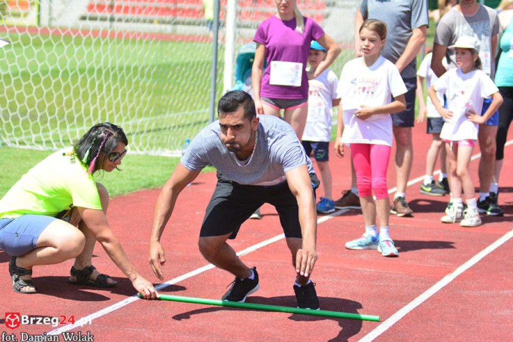 IV Piknik Lekkoatletyczny w Brzegu. Słoneczna niedziela i zabawa dla rodzin [fotorelacja]