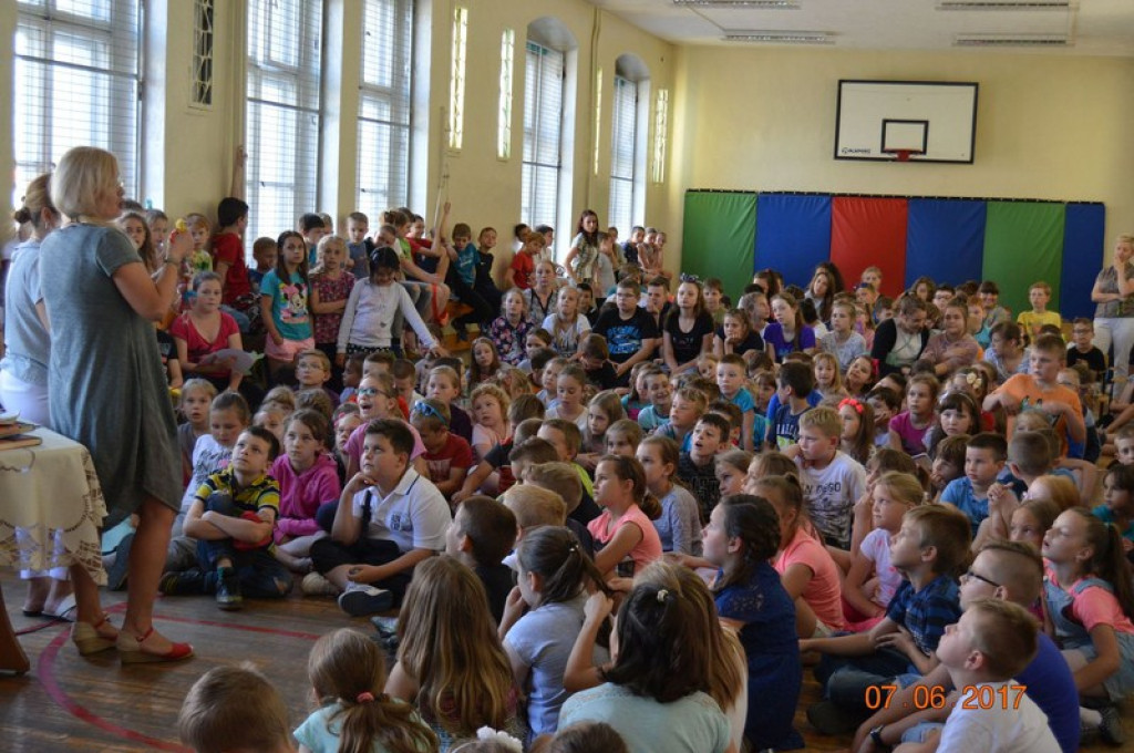 Spotkanie z Beatą Ostrowicką - autorką wielu książek