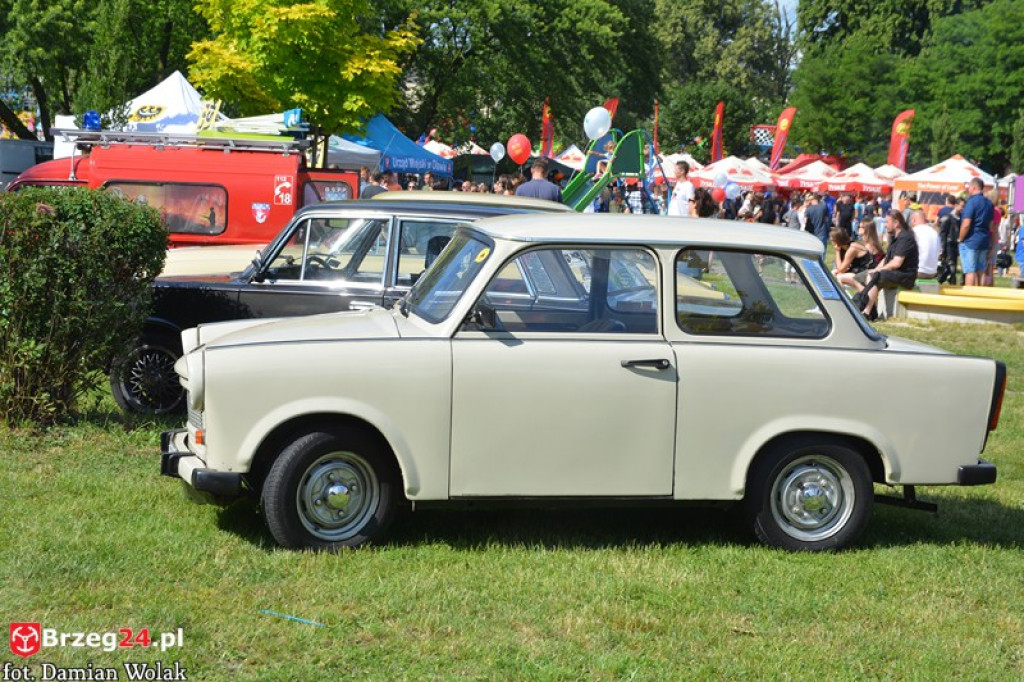 Międzynarodowy Zlot Pojazdów Zabytkowych w Oławie 2017 [fotorelacja]