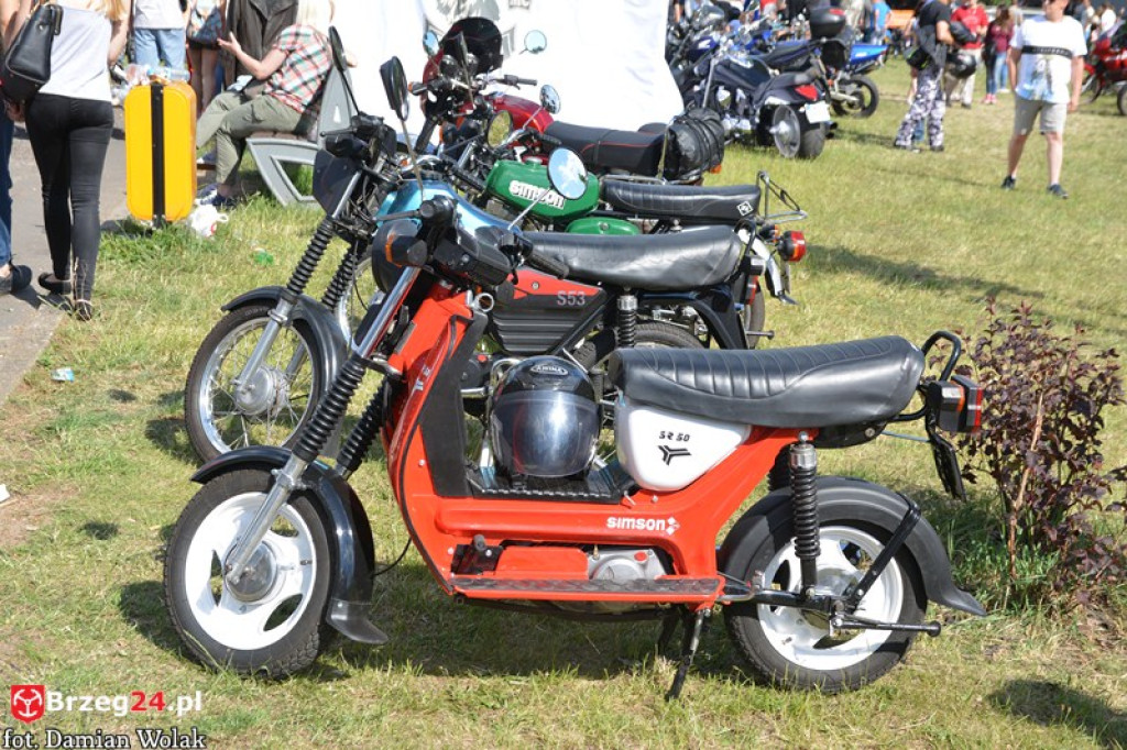 Międzynarodowy Zlot Pojazdów Zabytkowych w Oławie 2017 [fotorelacja]