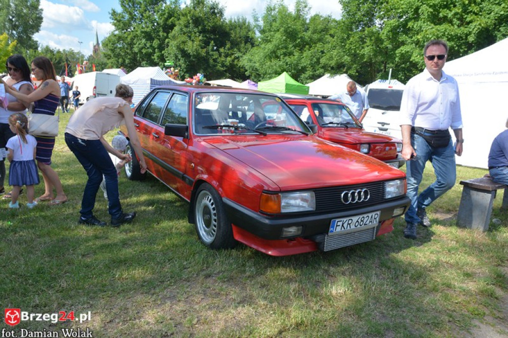 Międzynarodowy Zlot Pojazdów Zabytkowych w Oławie 2017 [fotorelacja]