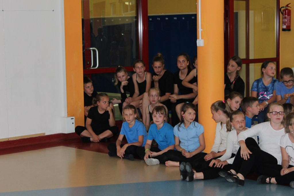 Zabawa w teatr  - o zajęciach teatralnych GBP w Skarbimierzu