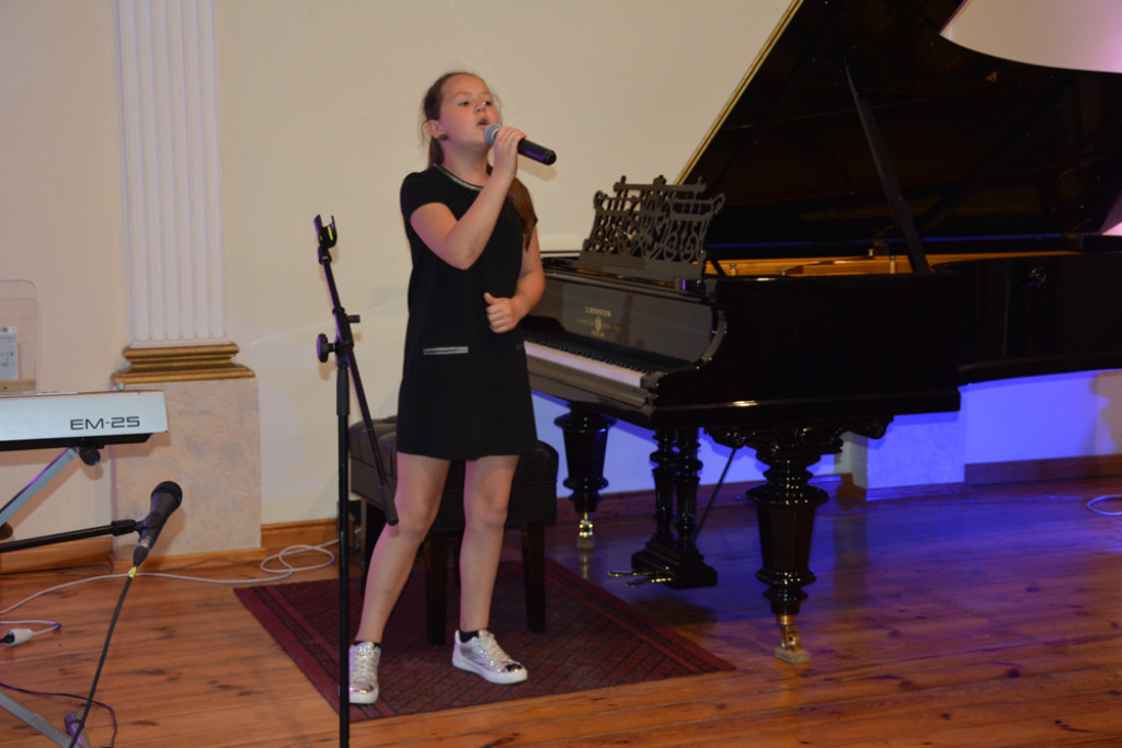 MŁODA MUZYKA POWIATU BRZESKIEGO - KONCERT W PAŃSTWOWEJ SZKOLE MUZYCZNEJ W BRZEGU