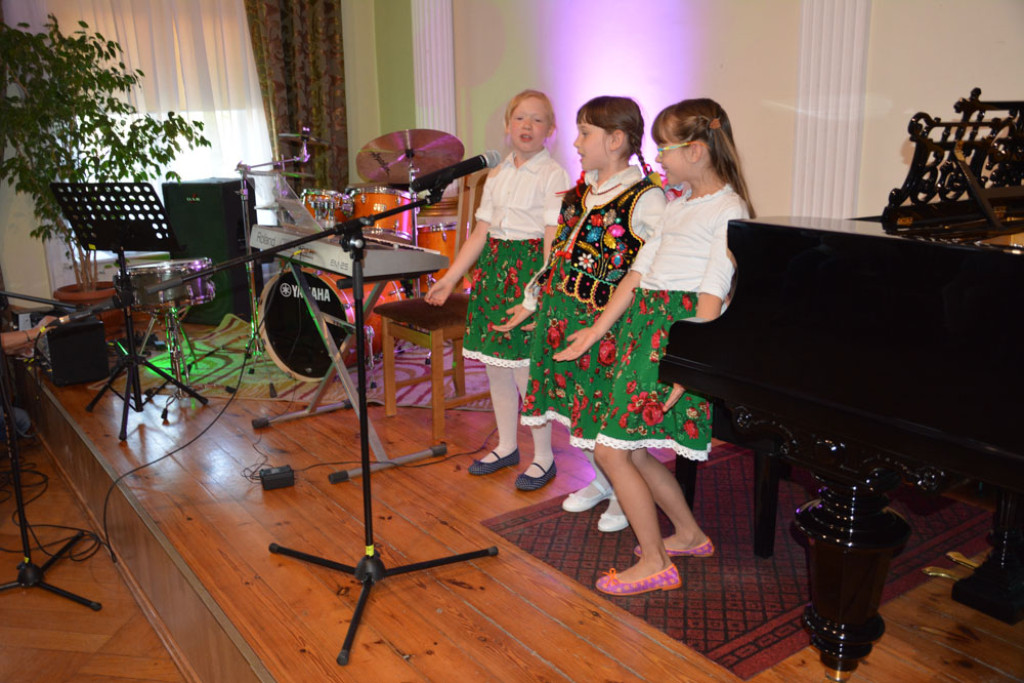 MŁODA MUZYKA POWIATU BRZESKIEGO - KONCERT W PAŃSTWOWEJ SZKOLE MUZYCZNEJ W BRZEGU