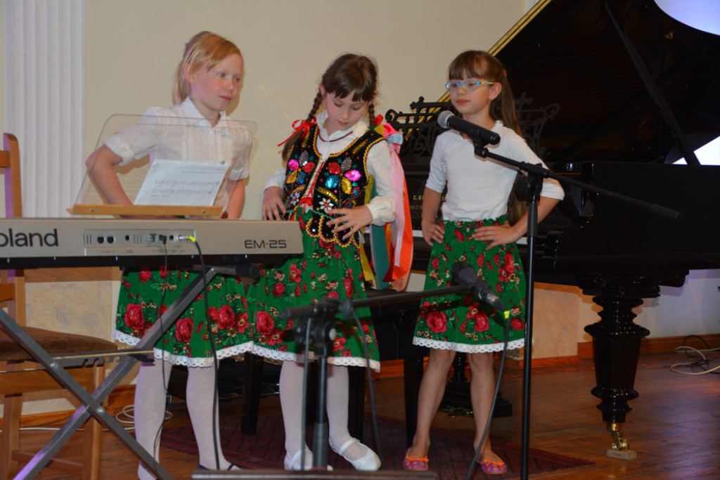 MŁODA MUZYKA POWIATU BRZESKIEGO - KONCERT W PAŃSTWOWEJ SZKOLE MUZYCZNEJ W BRZEGU