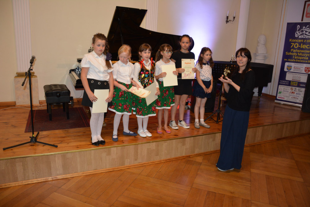 MŁODA MUZYKA POWIATU BRZESKIEGO - KONCERT W PAŃSTWOWEJ SZKOLE MUZYCZNEJ W BRZEGU