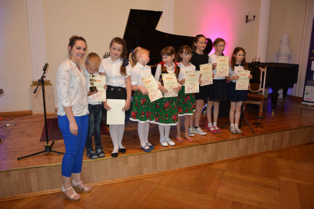 MŁODA MUZYKA POWIATU BRZESKIEGO - KONCERT W PAŃSTWOWEJ SZKOLE MUZYCZNEJ W BRZEGU