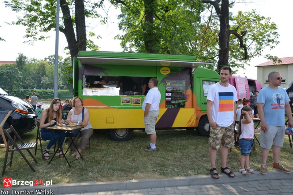 Noc świętojańska i zlot Food Track-ów w Brzegu [fotorelacja]
