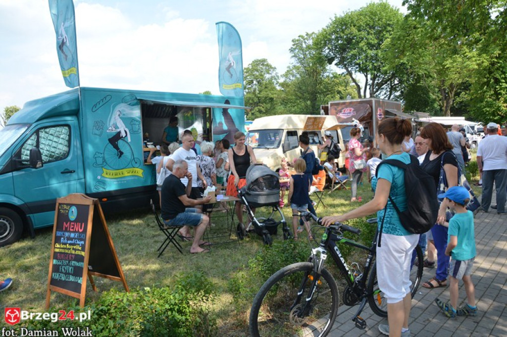 Noc świętojańska i zlot Food Track-ów w Brzegu [fotorelacja]