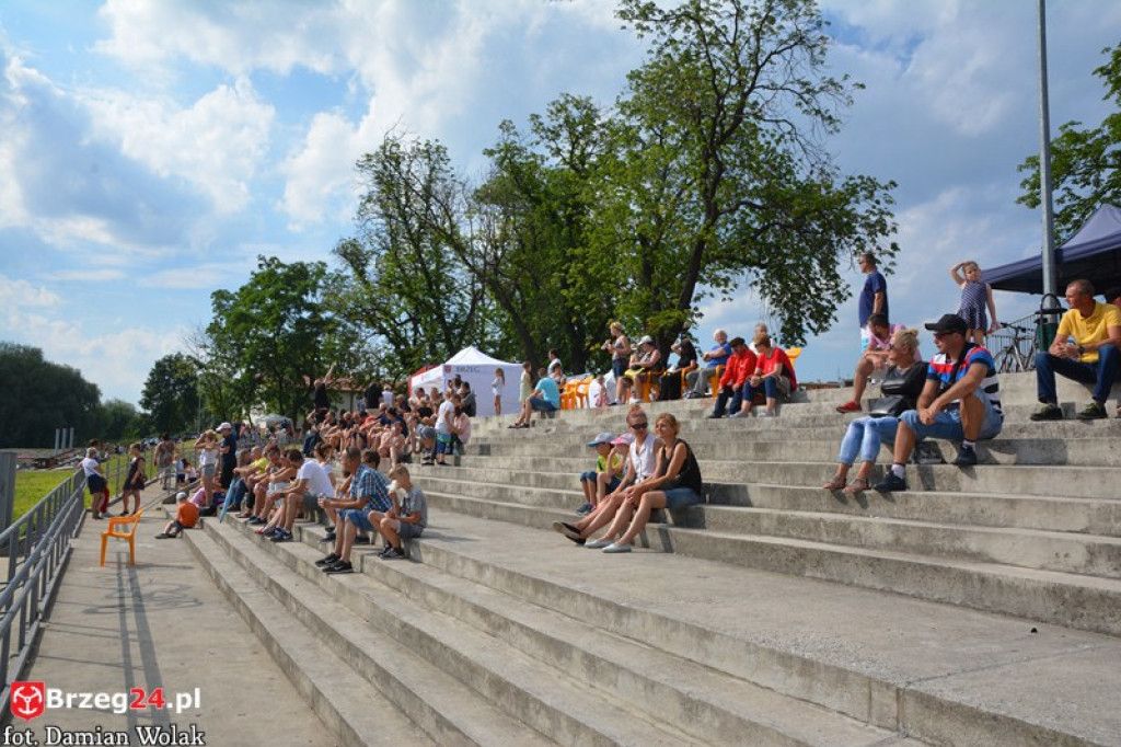 Noc świętojańska i zlot Food Track-ów w Brzegu [fotorelacja]