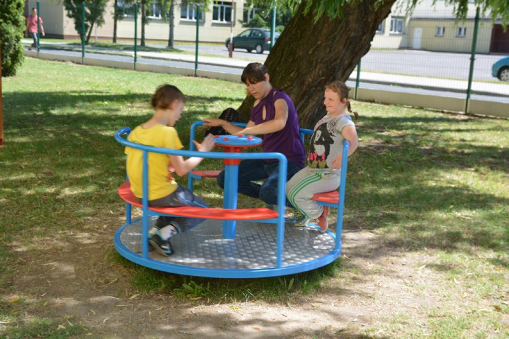 Nowy plac zabaw w SOSW Grodków