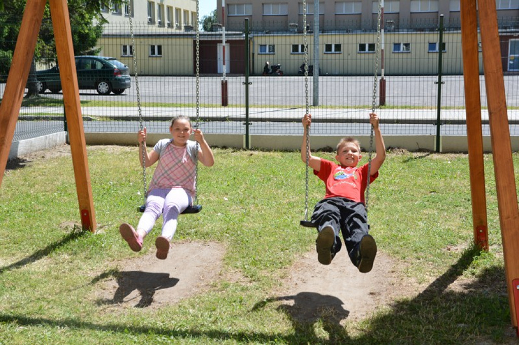 Nowy plac zabaw w SOSW Grodków