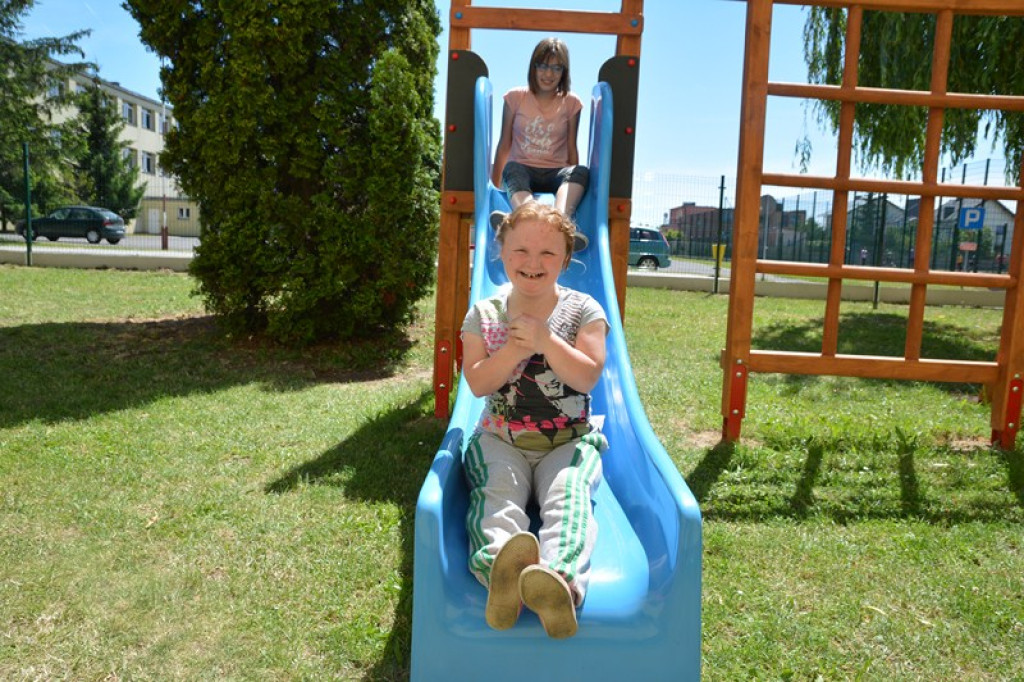 Nowy plac zabaw w SOSW Grodków