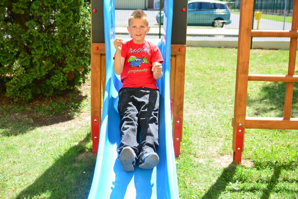 Nowy plac zabaw w SOSW Grodków