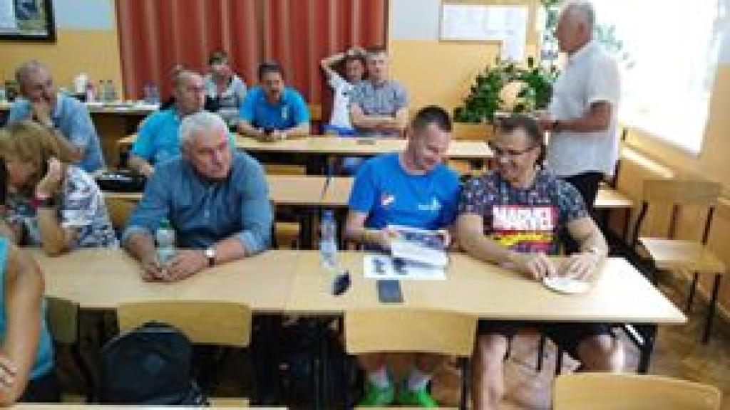 Kursy i konferencja trenerów piłki ręcznej w Grodkowie